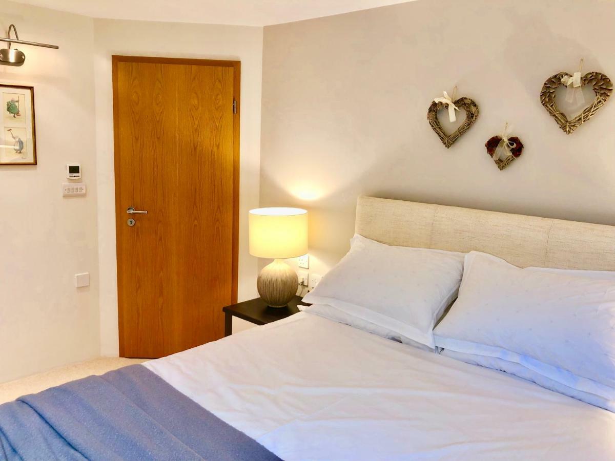 Laurels Bed & Breakfast Felsted Exterior photo